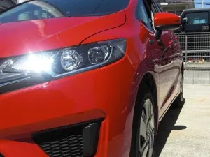 自転車ドアパンチ　フィット３デントリペア