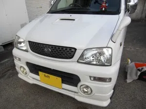 出張ガラスリペア　ダイハツ　テリオスキッド