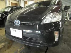 ガラスリペア　トヨタ　プリウス