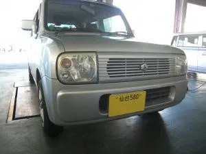 スズキ　ラパン　ガラスリペア