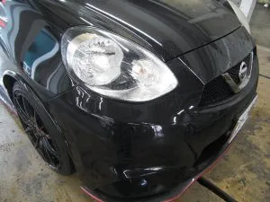 車もガラスもスッキリ　日産マーチ