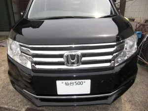 ステップワゴン　ガラスリペア