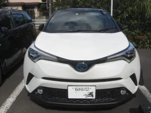 買ったばかりなのに(-.-)　トヨタ　C-HR